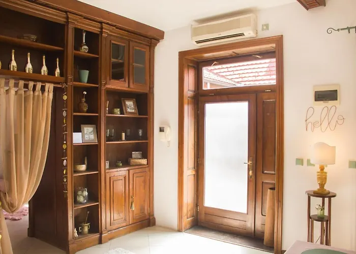 9 Stylish Suite In Unirii Square